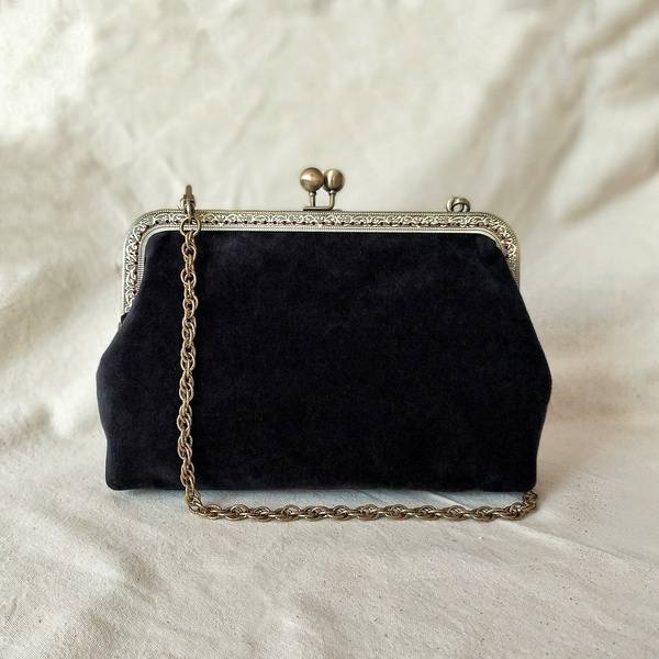 Μαύρη βελούδινη τσάντα - clutch, μικρές, φθηνές - 4