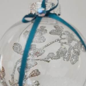Χριστουγεννιάτικη μπάλα 8cm με ασημί φύλλα σε χάρτινο κουτί δώρου - φύλλο, στολίδια, μπάλες - 4