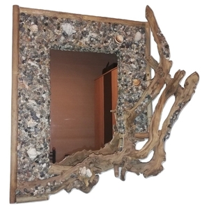 Επιτοίχιος Καθρέφτης ''Μεταμόρφωση'' από Ξύλο και Θαλασσινό Χαλίκι - κοχύλι, ξύλο