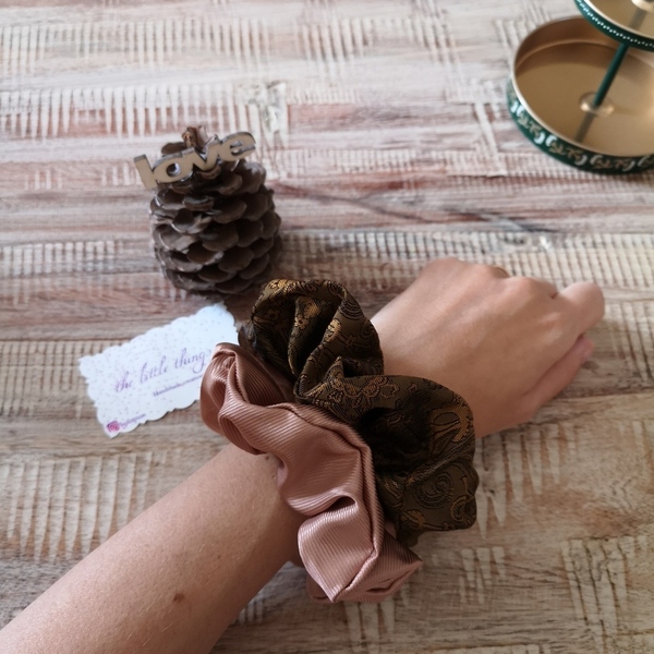 Σατεν λαστιχάκια μαλλιών scrunchies σε old rose, χακί και καφέ χρώμα τιμή τμχ1 - λαστιχάκια μαλλιών, σατέν, vintage, για τα μαλλιά - 2