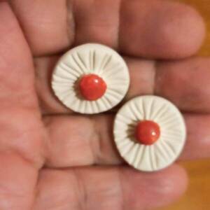 Σκουλαρίκια καρφάκι λευκή μαργαρίτα με κόκκινο - ασήμι, πηλός, λουλούδι, καρφωτά, μικρά - 5