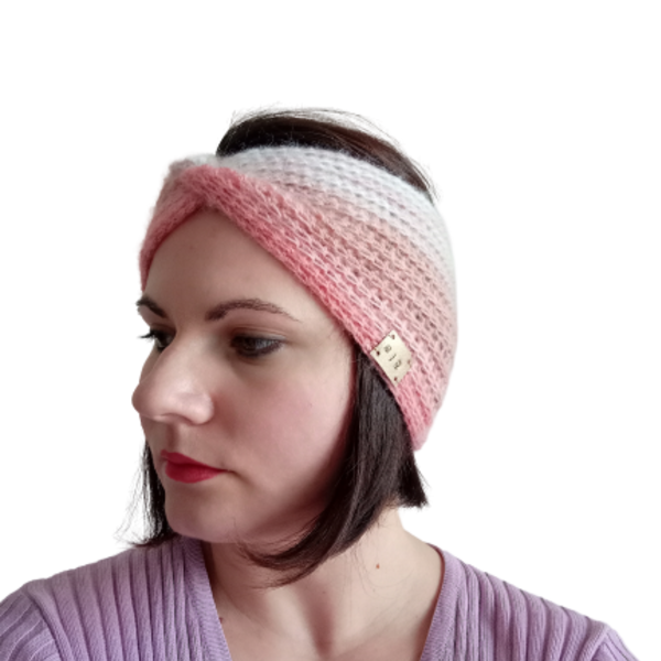 Υπέροχη χειροποίητη πλεκτή κορδέλα headband σε ροζ - μπεζ χρώμα. One size. Ιδανική να φορεθεί τον Χειμώνα πολύ ζεστή από υψηλής ποιότητας ακρυλικό & μάλλινο νήμα. - πλεκτή, σκουφάκια, headbands - 3