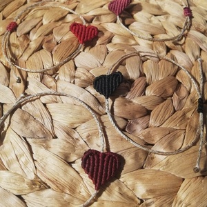 Mini heart βραχιολάκι με καρδούλα macrame - καρδιά, μακραμέ, ζευγάρια, δώρα αγίου βαλεντίνου, αυξομειούμενα - 2