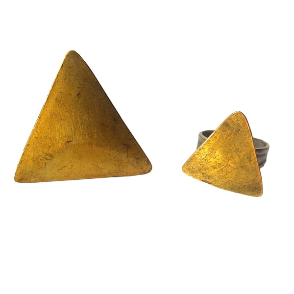 Δαχτυλίδια "Τρίγωνο" από χρυσοβαμμένο αρζαντό - αλπακάς, μεγάλα, αυξομειούμενα, φθηνά
