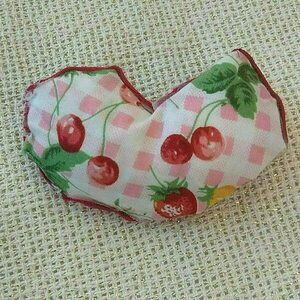 μαγνητάκι ψυγείου υφασμάτινη καρδιά με κεράσια και φράουλα, αγίου βαλεντίνου - καρδιά, διακοσμητικά, δώρα αγίου βαλεντίνου, μαγνητάκια - 3