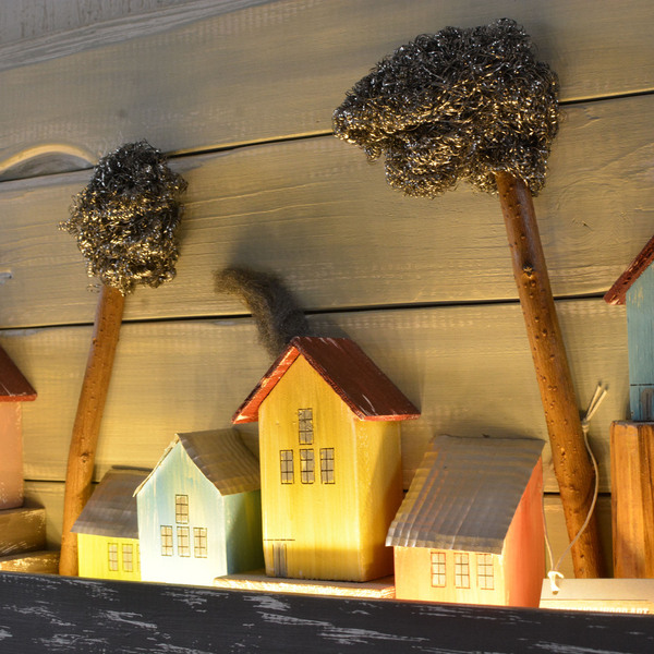 Φωτιστικό επίτοιχο ξύλινο χειροποίητο Πόλη με σπίτια 45x28x9 Πολύχρωμο Καπαδάκης - ζωγραφισμένα στο χέρι, τοίχου, χειροποίητα, ξύλινα διακοσμητικά τοίχου - 5