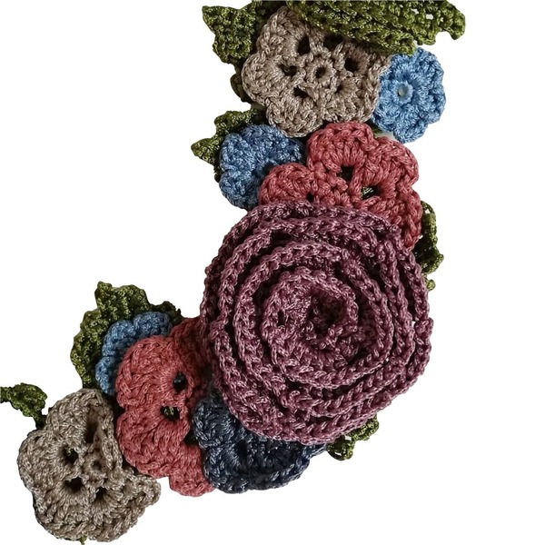 Διακοσμητικό στεφάνι με πλεκτά λουλούδια - λουλούδια, χειροποίητα, διακοσμητικά, ξύλινα διακοσμητικά - 2