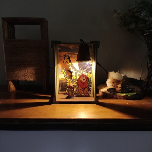 Ξύλινο χειροποίητο διακοσμητικό φωτιστικό με θέμα ο βασιλιάς των λιονταριών - κορίτσι, αγόρι, πορτατίφ, γενέθλια, δώρο για βάφτιση, παιδικά φωτιστικά - 2