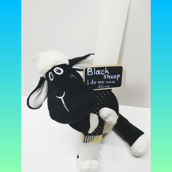 Λαμπάδα το μαύρο πρόβατο - λαμπάδες, για παιδιά, για εφήβους, ζωάκια, προσωποποιημένα - 2