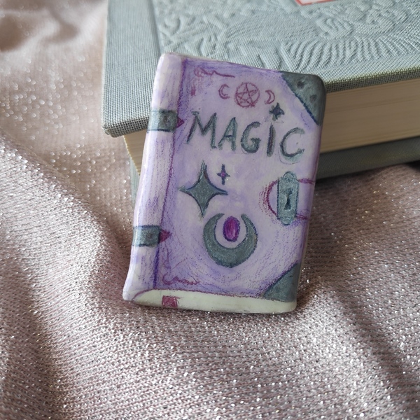 Καρφίτσα από πηλό, Βιβλίο μαγείας Magic - πηλός, χειροποίητα - 2