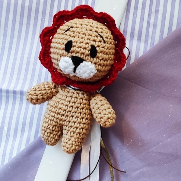 Λαμπάδα πασχαλινή αρωματική με πλεκτά Κουκλάκι λιοντάρι - αγόρι, λαμπάδες, λούτρινα, για παιδιά, για μωρά - 2