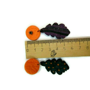 Χειροποίητα Σκουλαρίκια Καρφωτά σε πορτοκαλι -μαύρο χρωμα από πολυμερικό πηλο...μοναδικο σχεδιο - πηλός, μακριά, λουλούδι, κρεμαστά, μεγάλα - 3