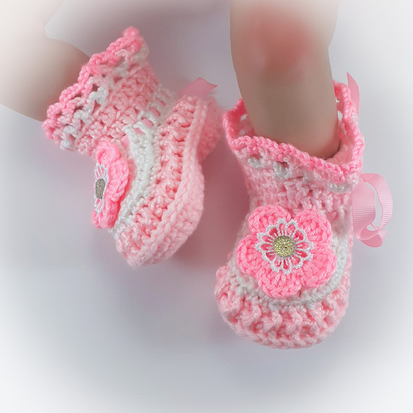 Πλεκτό σετ λευκό-ροζ για κορίτσια / σκουφάκι, παπουτσάκια / 0-12/ Crochet white-pink set for girls / hat, shoes - κορίτσι, σετ, βρεφικά ρούχα - 3