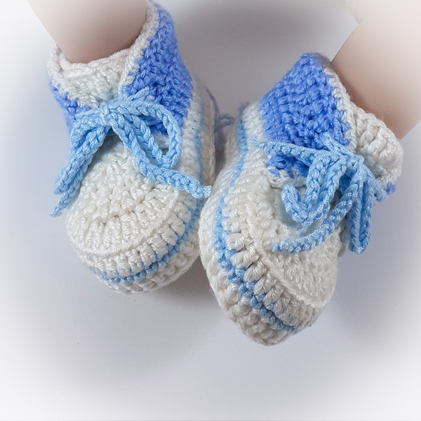 Πλεκτό σετ λευκό-μπλε για αγόρια/ σκουφάκι, παπουτσάκια/ Πλεκτά παπούτσια και σκουφάκι για μωρά/ 0-12/ Crochet white-blue set for baby-boys/ hat, shoes - αγόρι, σετ, βρεφικά ρούχα - 4