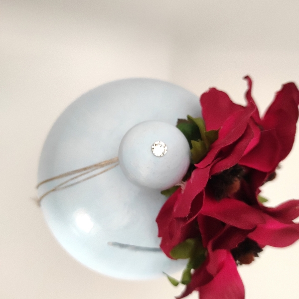 Κουμπαράς απαλό γαλάζιο, με λουλούδια. - ύφασμα, swarovski, λουλούδια, πηλός, κουμπαράδες - 3