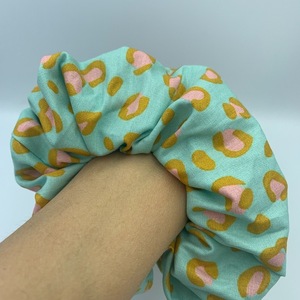 Scrunchie σε pattern Λεοπάρ βεραμάν - ύφασμα, animal print, λαστιχάκια μαλλιών - 2