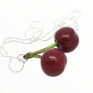 Kολιέ Μαύρο κεράσι (Black cherries necklace),χειροποίητα κοσμήματα μινιατούρες φρούτων και απομίμησης φαγητού απο πολυμερικό πηλό Mimitopia - γυναικεία, πηλός, χειροποίητα, μινιατούρες φιγούρες - 2