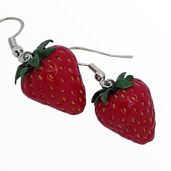 Σκουλαρίκια Φράουλες (Strawberries earrings) ,χειροποίητα κοσμήματα φρούτων και απομίμησης φαγητού από πολυμερικό πηλό Mimitopia - πηλός, χειροποίητα, φρούτα, φαγητό - 3