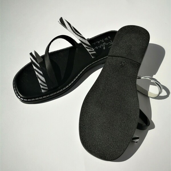 Thetis handmade sandal χειροποίητο δερμάτινο ασπρόμαυρο σανδάλι - φλατ, δέρμα, μαύρα, animal print - 4