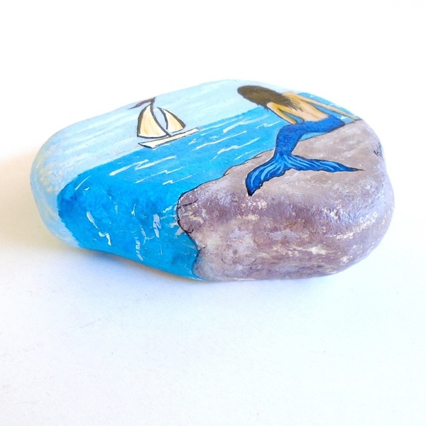 Πέτρα ζωγραφισμένη με γοργόνα. - πέτρα, γοργόνα, διακοσμητικές πέτρες - 3