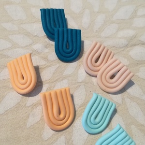 Γεωμετρικά σκουλαρίκια φτιαγμένα από πηλό σε χρώμα lagoon - πηλός - 5