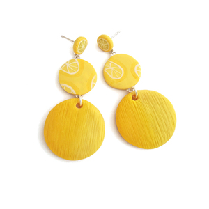Κίτρινα καρφωτά σκουλαρίκια με λεμόνια - πηλός, ατσάλι, κρεμαστά, μεγάλα, faux bijoux, καρφάκι