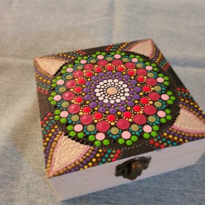 Κουτί ξύλινο ζωγραφισμένο στο χέρι με σχέδιο mandala 12*12*5 - ξύλο, κουτί, διακοσμητικά - 4