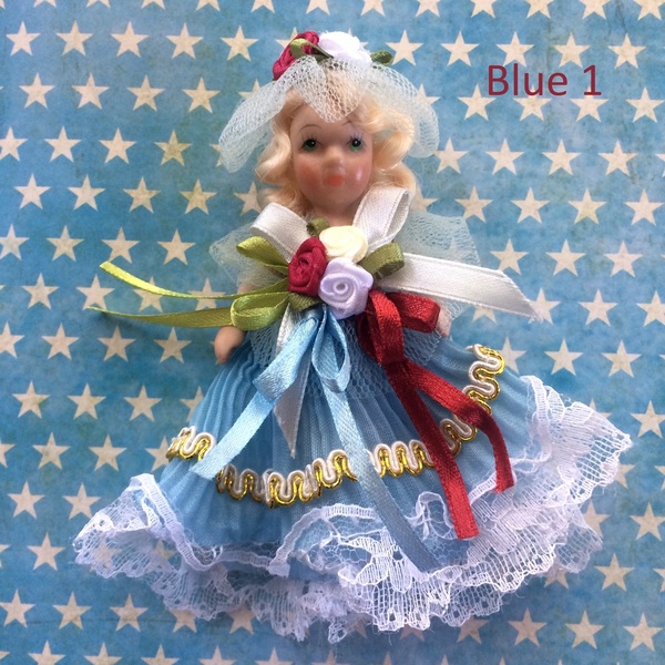 Διακοσμητικό κρεμαστό γαλάζιο κουκλάκι μινιατούρα σε μπάλα πλέξιγκλας - κορίτσι, διακοσμητικά, μινιατούρες φιγούρες, δωμάτιο παιδιών - 4