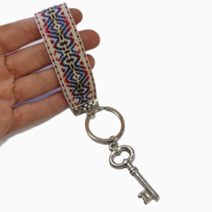 Μπρελόκ boho υφαντή κορδέλα και μεταλλικό κλειδί - δώρο, κλειδί, χειροποίητα, υφαντά, σπιτιού - 2