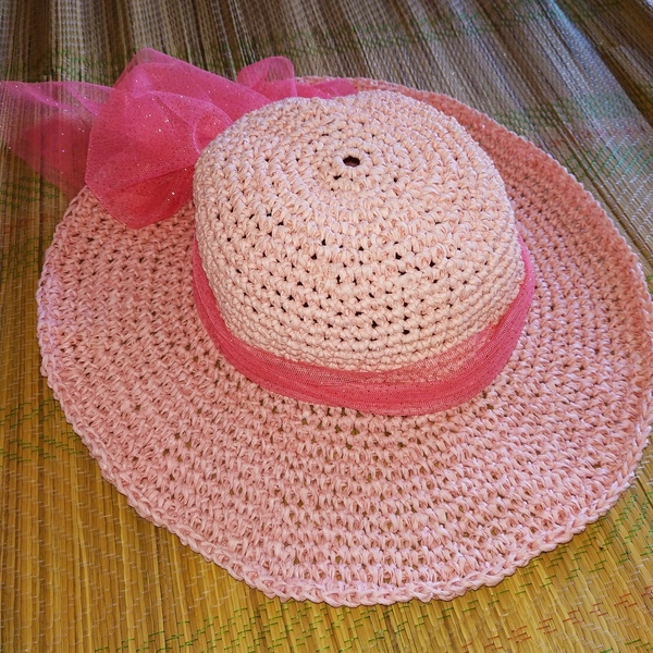 Χειροποίητο γυναικείο πλεκτό ροζ ψάθινο καπέλο με γείσο - ψάθινα - 2