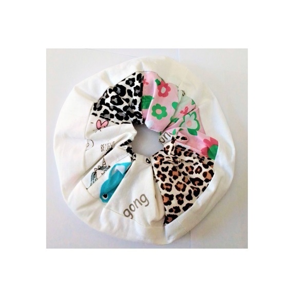 Χειροποίητο scrunchie XL με φάσα σε λευκό χρώμα, patchwork. - κοκκαλάκι, ύφασμα, μαμά, λαστιχάκια μαλλιών - 2