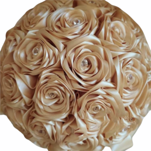 Νυφική ανθοδέσμη με χειροποίητα τριαντάφυλλα σε δύο χρώματα - 2
