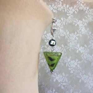 Κρεμαστά σκουλαρίκια με τριγωνικές χάντρες από πράσινο γυαλί - boho, κρεμαστά, μεγάλα, φθηνά - 4