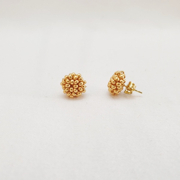 Καρφωτά σκουλαρίκια mini miyuki berries "gold" - minimal, καρφωτά, μικρά, seed beads, καρφάκι - 3