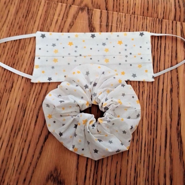 Σετ scrunchie και μάσκα σε βαμβακερό ύφασμα με αστεράκια. - μάσκες προσώπου, λαστιχάκι, για τα μαλλιά, σετ δώρου, αστέρι - 5