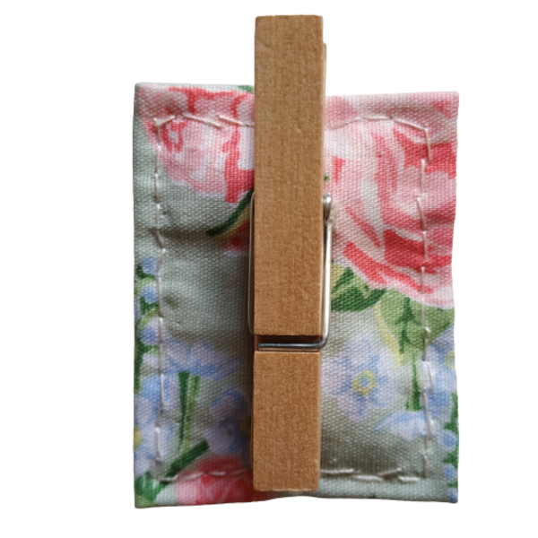 Μαγνητάκια ψυγείου με ξύλινα μανταλάκια σετ 3τμχ. 4x4.5εκ. - ύφασμα, δώρο, διακοσμητικά, μαγνητάκια ψυγείου - 3