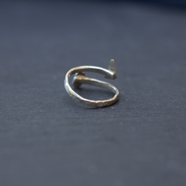 ασημένιο δαχτυλίδι με γεωμετρικά σχήματα - ασήμι, γεωμετρικά σχέδια, σφυρήλατο, αυξομειούμενα - 4