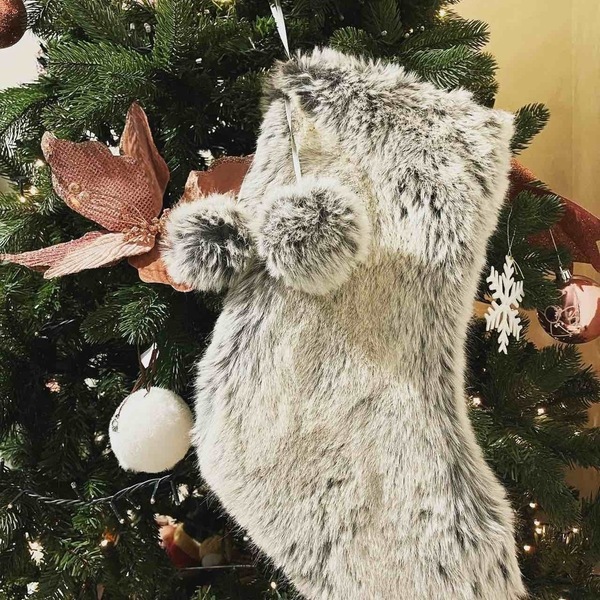 Χειροποίητες χριστουγεννιάτικες κάλτσες από οικολογική γούνα - διακοσμητικά, ύφασμα - 2
