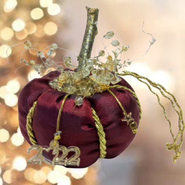 Χειροποίητη mini κολοκύθα - Γούρι μπορντό με κρυσταλλάκια (7 χ 6 εκ.) - ύφασμα, χριστουγεννιάτικο, χριστουγεννιάτικα δώρα, κολοκύθα, γούρια - 2
