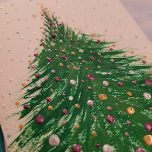 Κάρτα χριστουγεννιάτικη με δέντρο ζωγραφισμένη στο χέρι. - ευχετήριες κάρτες, δέντρο - 4