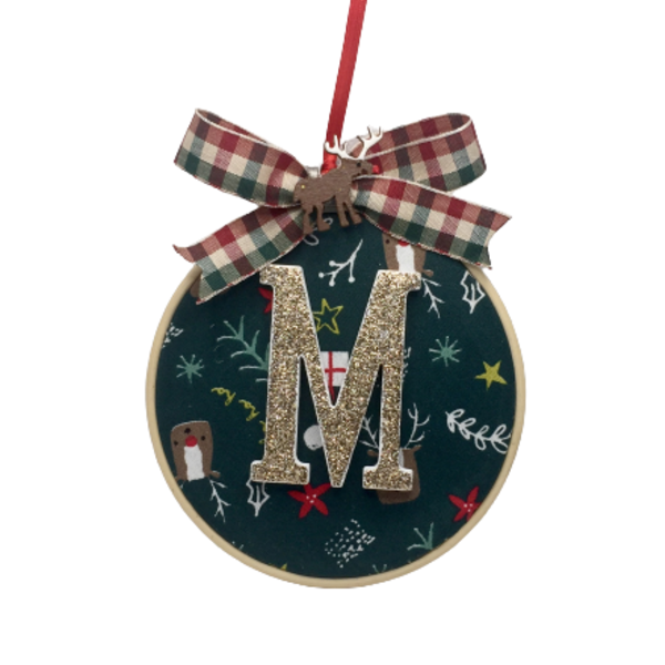 Προσωποποιημένο στολίδι-γούρι 2022 ξύλινο τελαράκι με το αρχικό γράμμα ονόματος - ξύλο, χριστουγεννιάτικο, χριστούγεννα, στολίδια, προσωποποιημένα