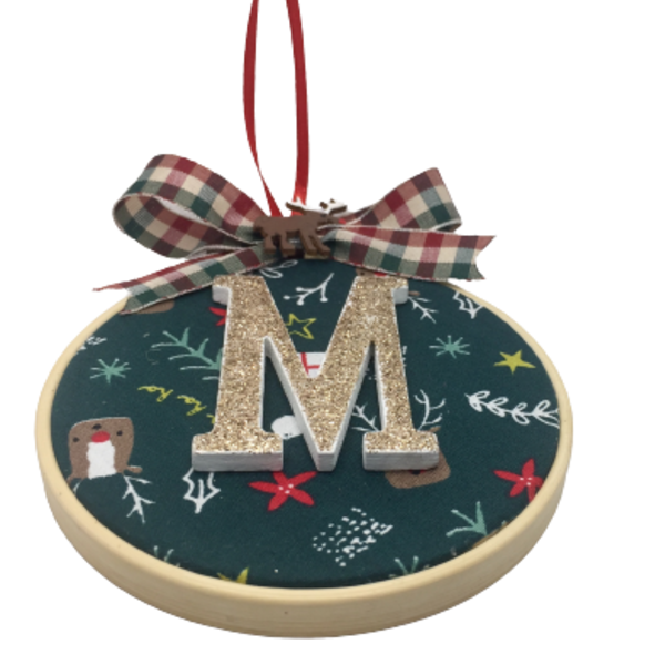 Προσωποποιημένο στολίδι-γούρι 2022 ξύλινο τελαράκι με το αρχικό γράμμα ονόματος - ξύλο, χριστουγεννιάτικο, χριστούγεννα, στολίδια, προσωποποιημένα - 3