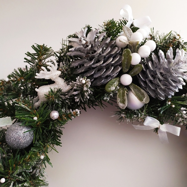 Χριστουγεννιάτικο στεφάνι λευκό-γκρι-ασημί - στεφάνια, διακοσμητικά - 2