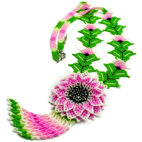 Μακρύ κολιέ με ροζ λουλούδι από γυάλινες χάντρες - μήκος 50εκ. - χάντρες, μακριά, λουλούδι, boho, μεγάλα