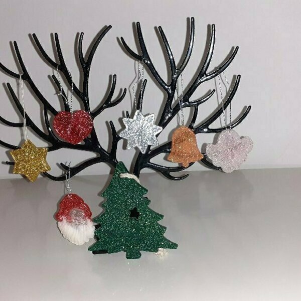 Χειροποίητο χριστουγεννιάτικο στολίδι δεντράκι φτιαγμένα από υγρό γυαλί 9cm χ 8cm - γυαλί, χριστούγεννα, χριστουγεννιάτικα δώρα, στολίδια, δέντρο - 5