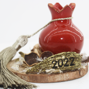 Γούρι in corde 2022 κεραμικό ρόδι σε ξύλινη ροδέλα - χριστουγεννιάτικο, ρόδι, γούρια