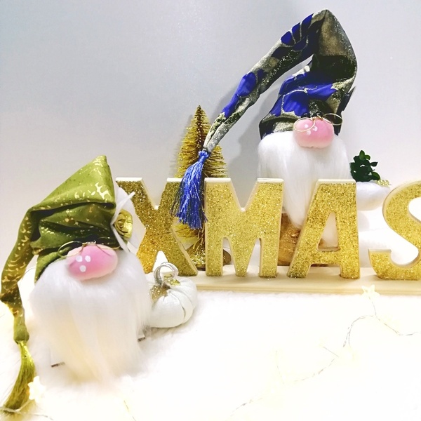 Γούρι ξωτικό νάνος 16 εκατοστά, με μίνι κολοκύθα 2022 χρυσαφί snakeskin - ύφασμα, vintage, χριστουγεννιάτικο, γούρια - 4
