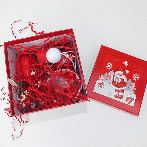 Χριστουγεννιάτικο κουτί δώρου με προσωποποιημένο στολίδι και γούρι 2022 - χιονονιφάδα - χριστουγεννιάτικα δώρα, σετ δώρου, γούρια, προσωποποιημένα - 4