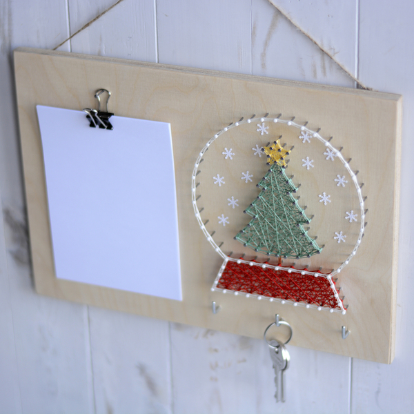 Χριστουγεννιάτικο διακοσμητικό τοίχου με κλειδοθήκη και θέση για σημειώσεις ή φωτογραφία 30x21cm - διακοσμητικά, χριστούγεννα, για φωτογραφίες, ξύλο - 3