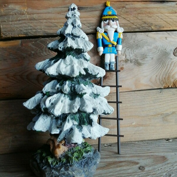 Χειροποίητα χριστουγεννιάτικα στολίδια από πολυμερικό πηλό σε σχέδιο καρυοθραύστης γαλάζιος - πηλός, χριστουγεννιάτικα δώρα, στολίδια, δέντρο, πολυμερικό πηλό - 4
